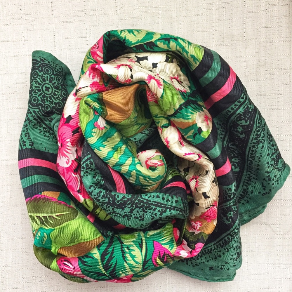 Vintage Oscar de La Renta Silk Scarf